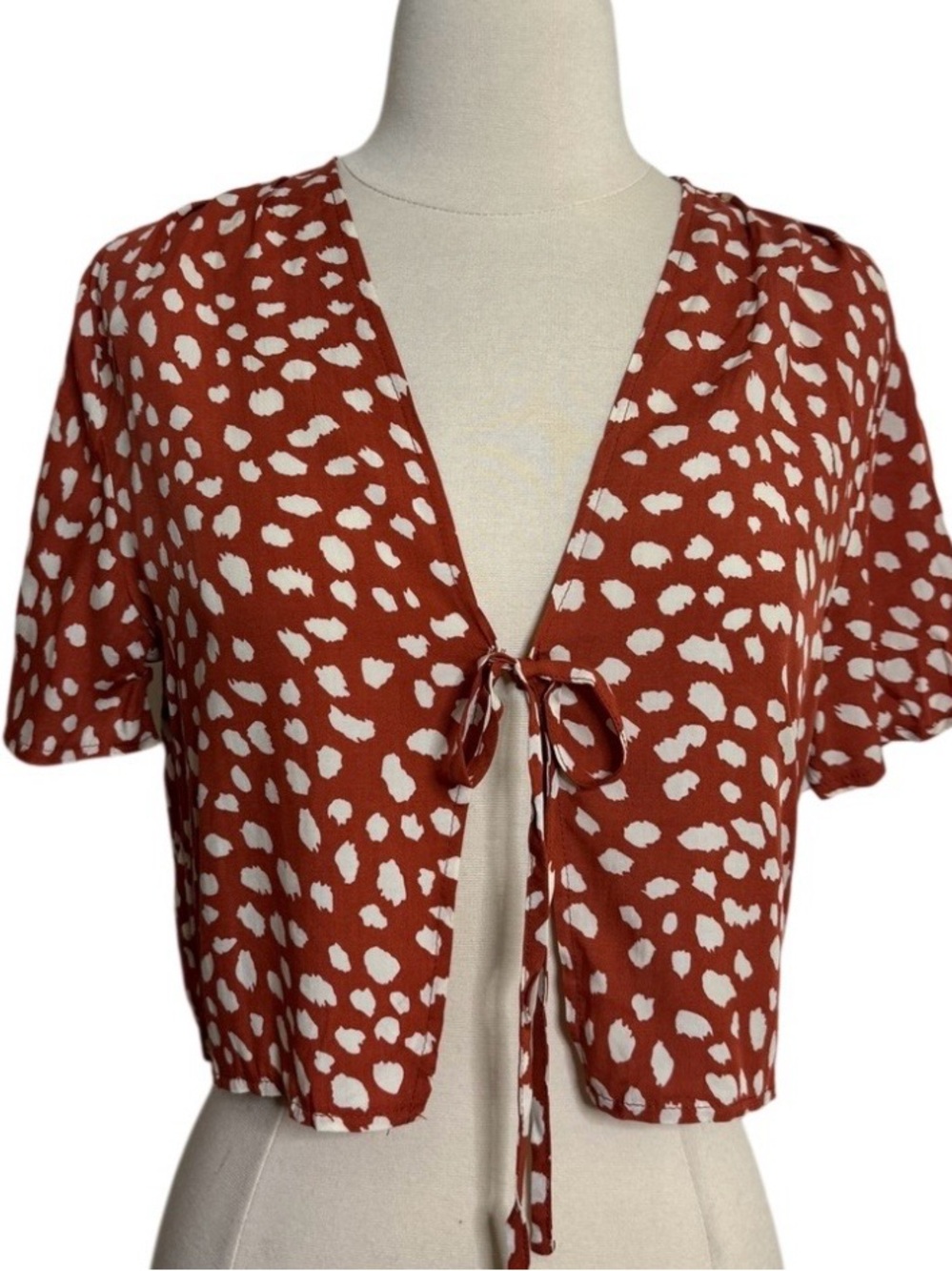 SHEIN Rust and Cream Tie-Front Cropped Top